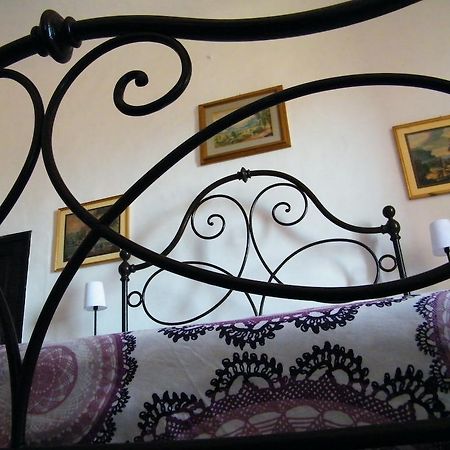 B&B Il Glicine Montefollonico Room photo