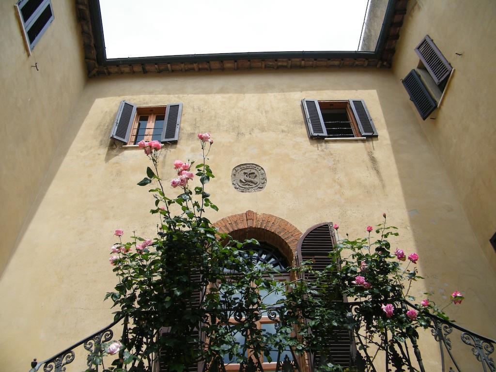 B&B Il Glicine Montefollonico Exterior photo